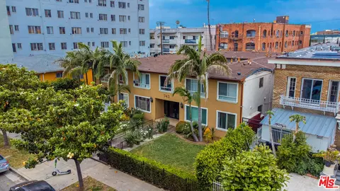 743 S Berendo St, Los Angeles, CA 90005