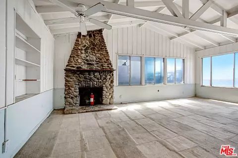 19000 Pacific Coast Hwy, Malibu, CA 90265