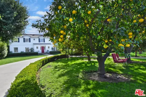 4444 Libbit Ave, Encino, CA 91436