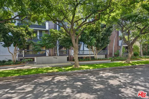 324 N Palm Dr #404, Beverly Hills, CA 90210