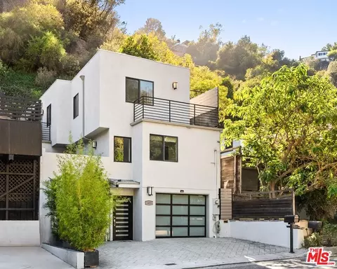 1655 N Beverly Glen Blvd, Los Angeles, CA 90077