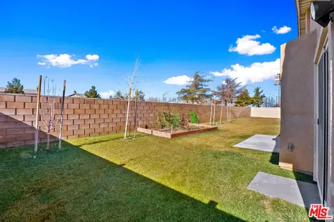Exterior - 43941 59th St, Lancaster, CA 93536 photo 2 of 7