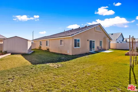 Exterior - 43941 59th St, Lancaster, CA 93536 photo 7 of 7