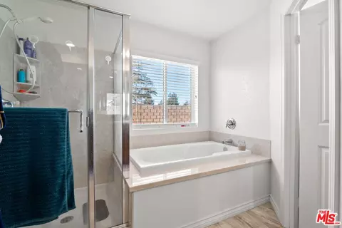 Bath - 43941 59th St, Lancaster, CA 93536 photo 2 of 2