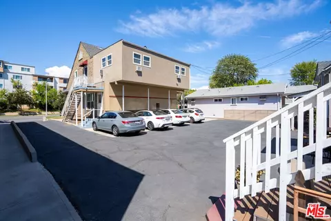 Exterior - 1124 Cordova St, Pasadena, CA 91106 photo 5 of 6