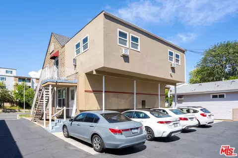 Exterior - 1124 Cordova St, Pasadena, CA 91106 photo 2 of 6