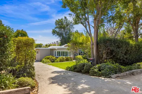 11742 Chenault St, Los Angeles, CA 90049