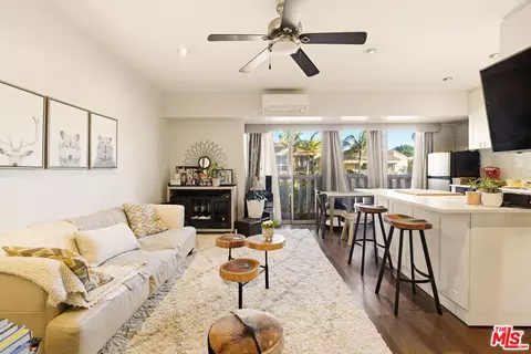 999 N Doheny Dr #104, West Hollywood, CA 90069