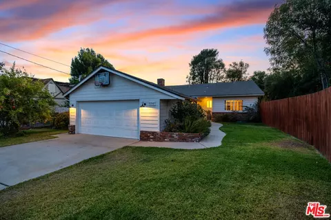 10547 Oklahoma Ave, Chatsworth, CA 91311