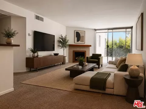 8530 Holloway Dr #222, West Hollywood, CA 90069