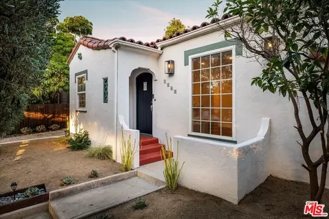 3060 Silver Lake Blvd, Los Angeles, CA 90039