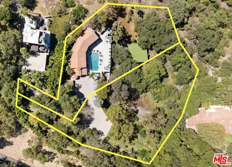 13355 Mulholland Dr, Beverly Hills, CA 90210