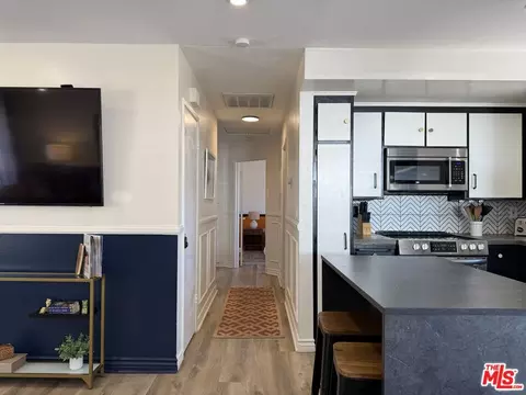 Entry Way - 61625 Alta Vista Dr, Joshua Tree, CA 92252 photo 2 of 6