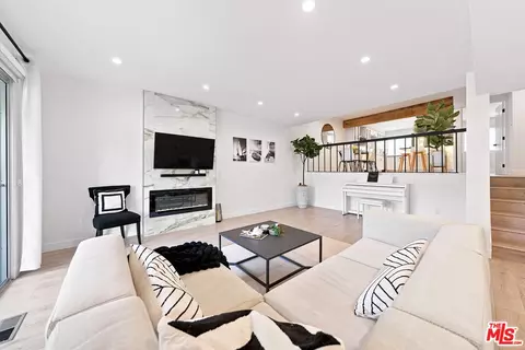 13235 Fiji Way #F, Marina Del Rey, CA 90292