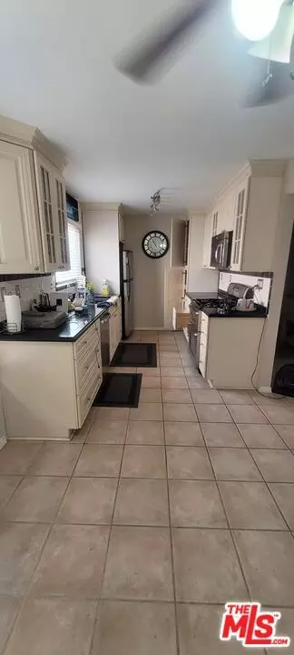 6908 Remmet Ave #8, Canoga Park, CA 91303