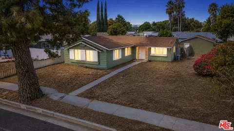 7139 Fallbrook Ave, West Hills, CA 91307