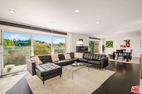 2388 Kimridge Rd, Beverly Hills, CA 90210