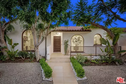 9000 Dorrington Ave, West Hollywood, CA 90048