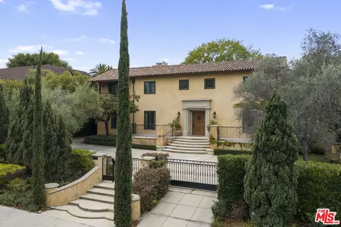 305 S June St, Los Angeles, CA 90004