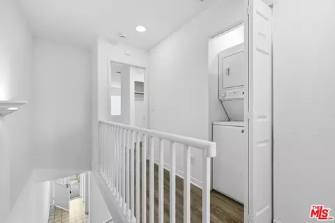 Entry Way - 4692 Carpinteria Ave #26, Carpinteria, CA 93013 photo 2 of 3