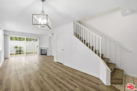 Living - 4692 Carpinteria Ave #26, Carpinteria, CA 93013 photo 1 of 3