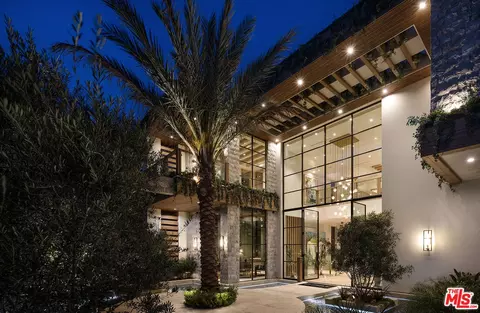 1360 Laurel Way, Beverly Hills, CA 90210