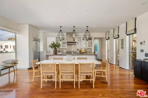 Dining - 49 Brooks Ave, Venice, CA 90291 photo 1 of 1
