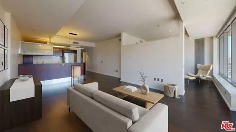 1155 S Grand Ave #1108, Los Angeles, CA 90015