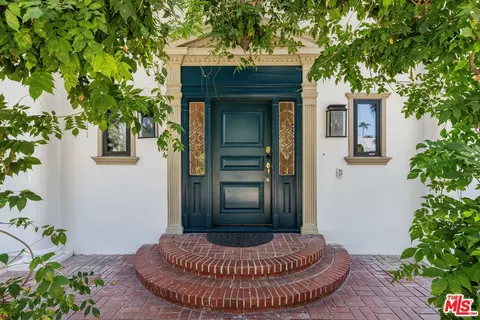 701 Trenton Dr, Beverly Hills, CA 90210