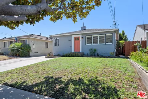 1662 W 214th St, Torrance, CA 90501