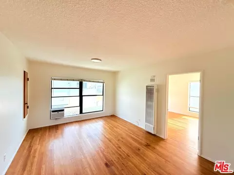 Living - 2270 White St, Pasadena, CA 91107 photo 3 of 5