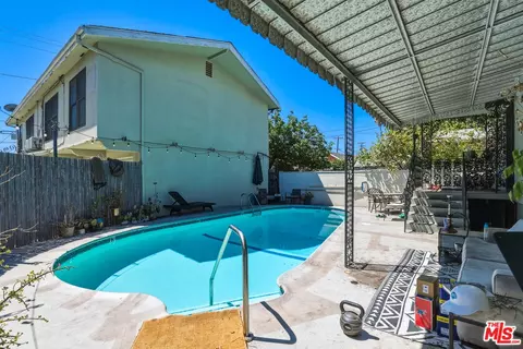 Exterior - 2270 White St, Pasadena, CA 91107 photo 14 of 16