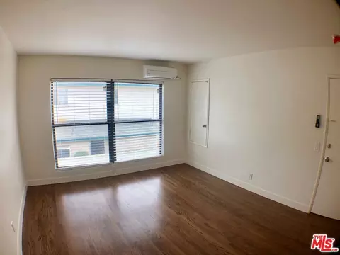 Living - 2270 White St, Pasadena, CA 91107 photo 5 of 5