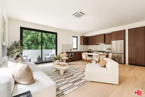 1051 N Spaulding Ave #E, West Hollywood, CA 90046