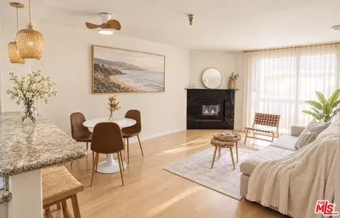 5143 Bakman Ave #203, North Hollywood, CA 91601