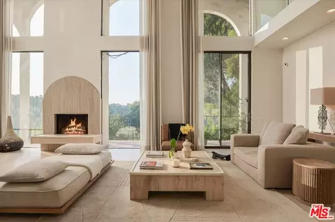 2299 Gloaming Way, Beverly Hills, CA 90210
