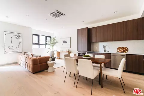 1051 N Spaulding Ave #B, West Hollywood, CA 90046