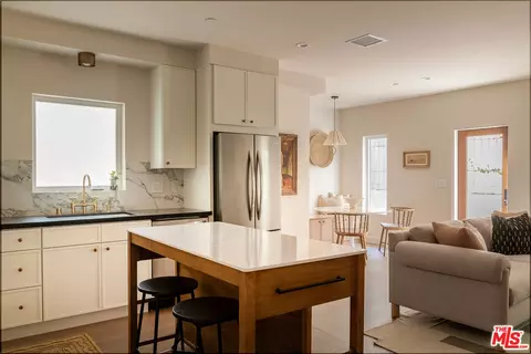 931 S Sycamore Ave, Los Angeles, CA 90036