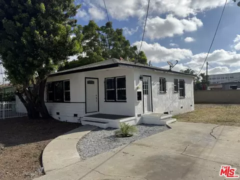 11908 Antwerp Ave, Los Angeles, CA 90059
