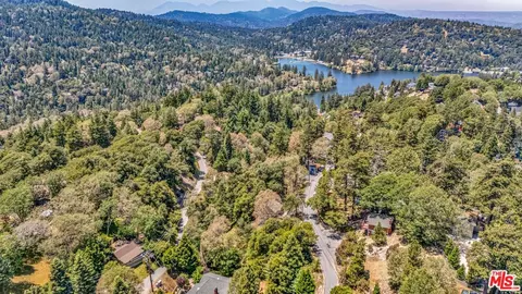 3 Arth Dr, Crestline, CA 92325 photo 3