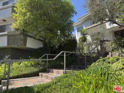 10445 Eastborne Ave #203, Los Angeles, CA 90024