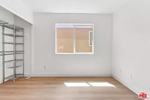 Bedroom - 19327 Ackerman Ave, Santa Clarita, CA 91321 photo 6 of 10