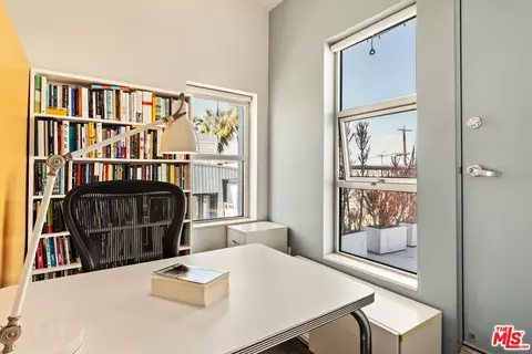 Other - 615 Hampton Dr #B301, Venice, CA 90291 photo 2 of 5