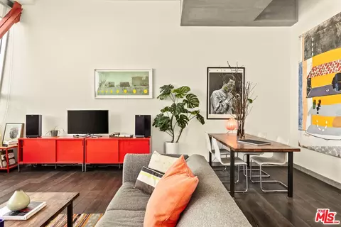 Living - 615 Hampton Dr #B301, Venice, CA 90291 photo 3 of 5