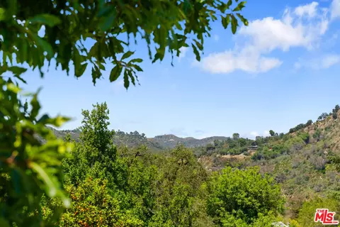 19639 Vision Dr, Topanga, CA 90290