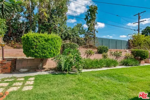 Exterior - 909 E Nordby St, Carson, CA 90746 photo 9 of 13