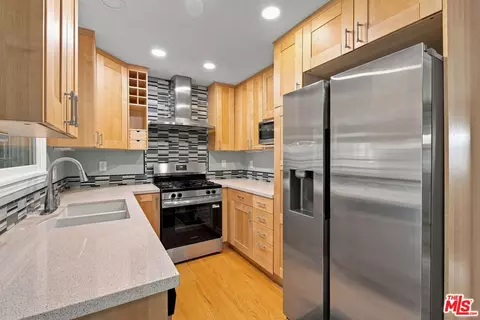 Kitchen - 909 E Nordby St, Carson, CA 90746 photo 3 of 4