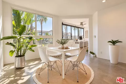 1745 Camino Palmero St #334, Los Angeles, CA 90046