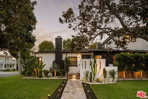 7832 Henefer Ave, Los Angeles, CA 90045