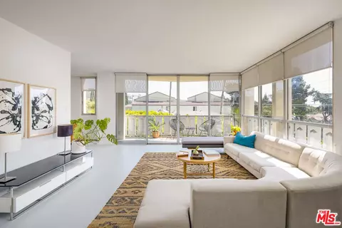 4411 Los Feliz Blvd #307, Los Angeles, CA 90027